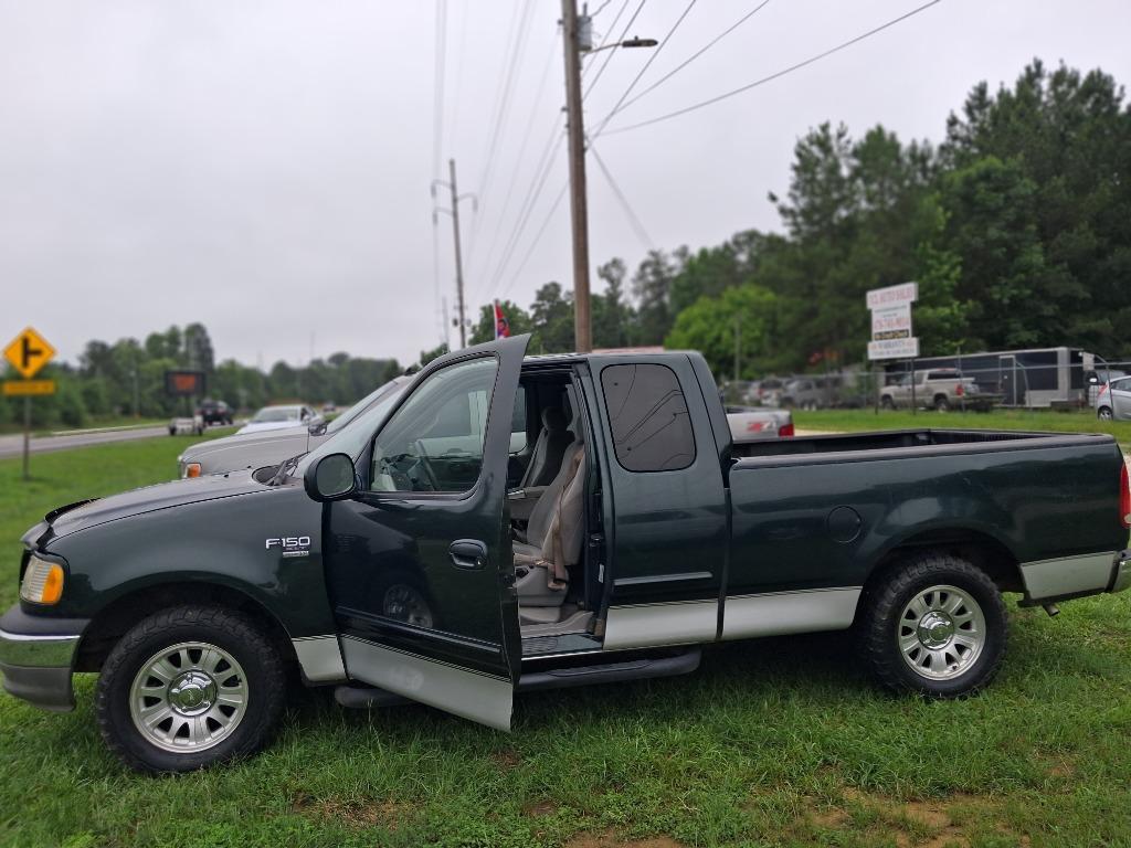 2002 Ford F150 - $8,995