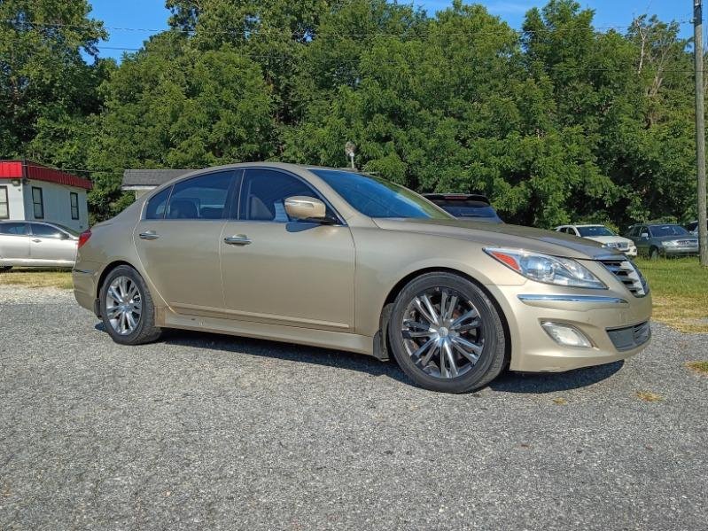 2012 Hyundai Genesis - $10,495