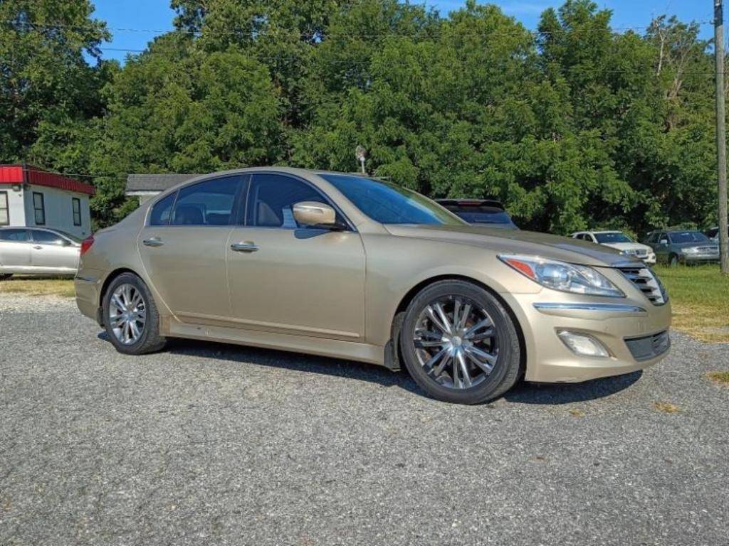 2012 Hyundai Genesis - $10,495
