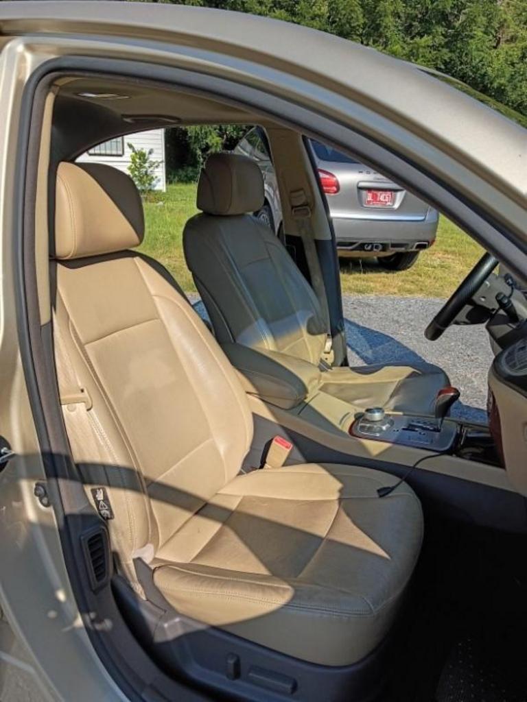 2012 Hyundai Genesis - $10,495