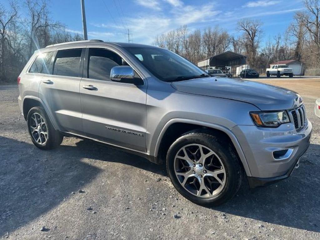 2018 Jeep Cherokee - $11,995