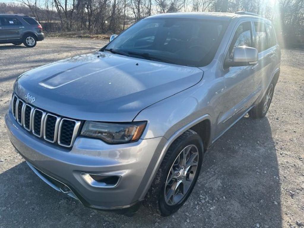 2018 Jeep Cherokee - $11,995