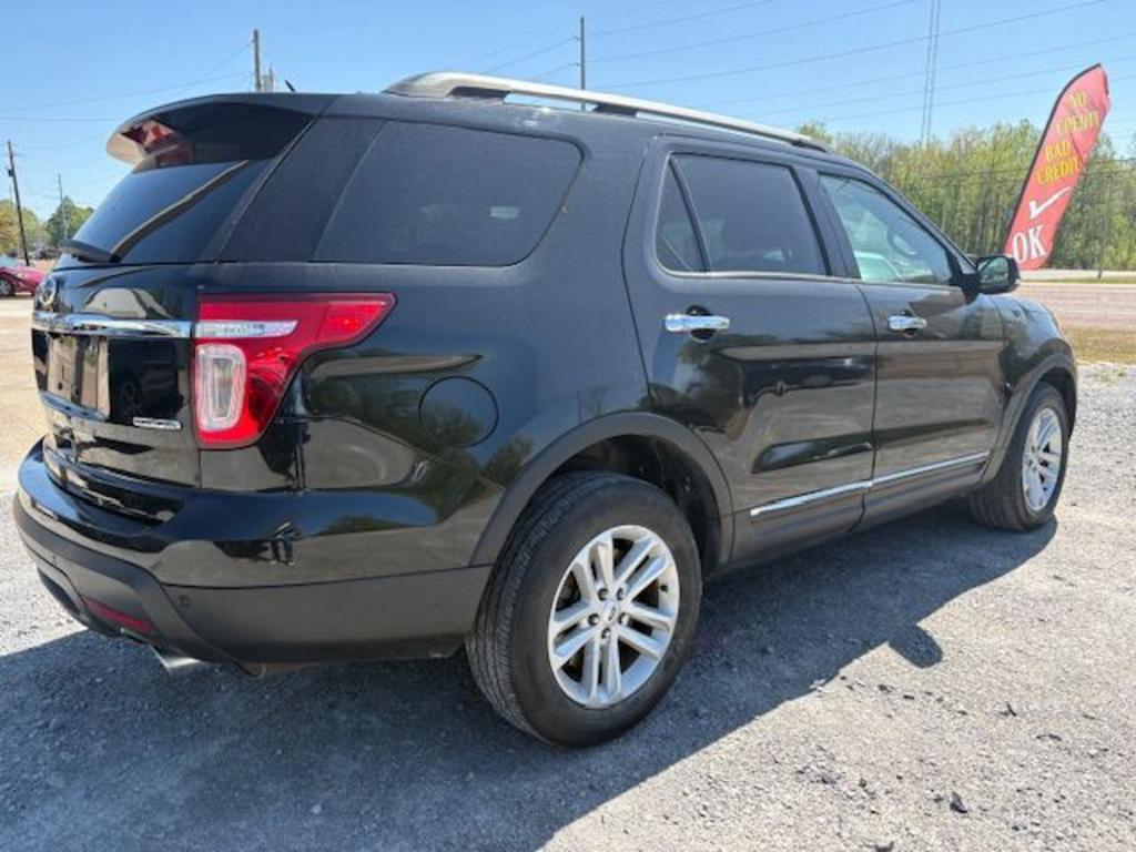 2015 Ford Explorer XLT photo