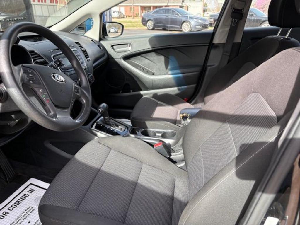 2017 Kia Forte - $9,995