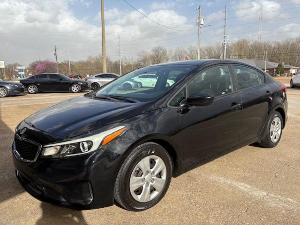 2017 Kia Forte - $9,995