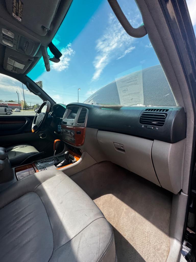 2006 Lexus LX - $21,900