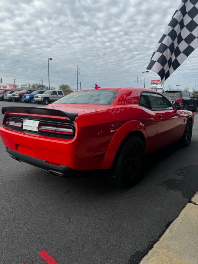 2023 Dodge Challenger SRT8 Hellcat Redeye photo 4