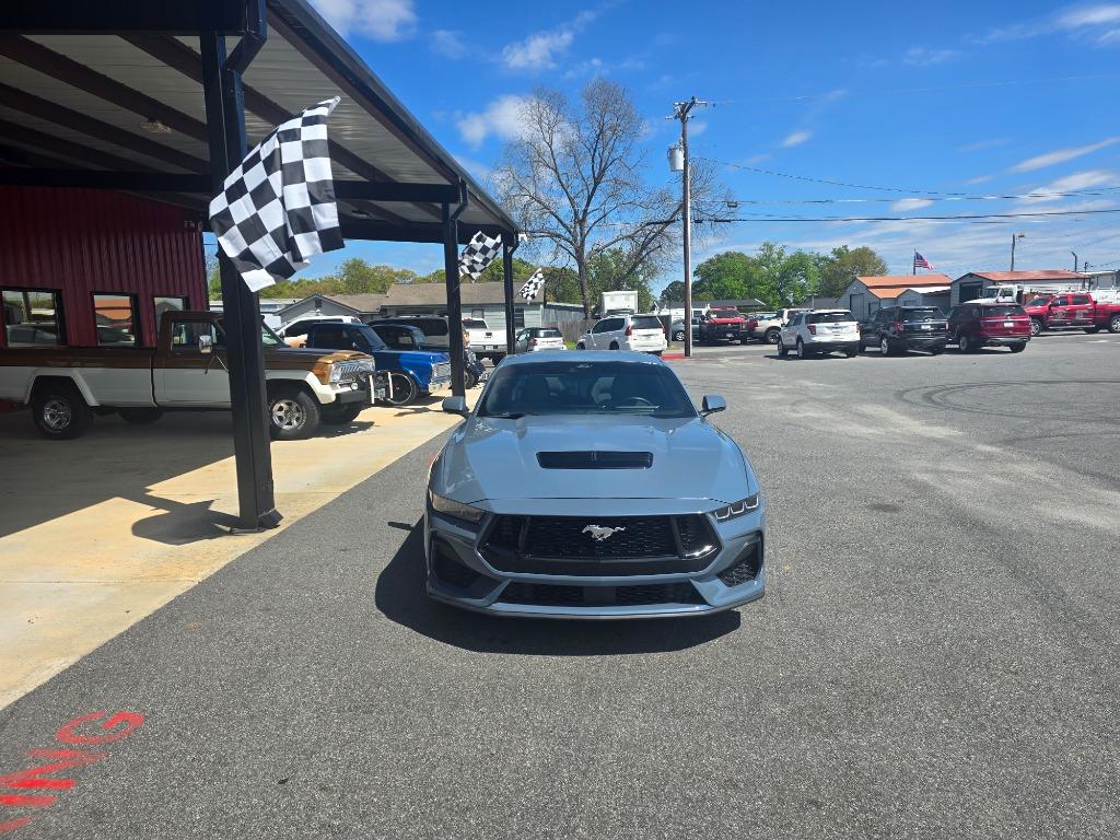 2024 Ford Mustang - $38,900