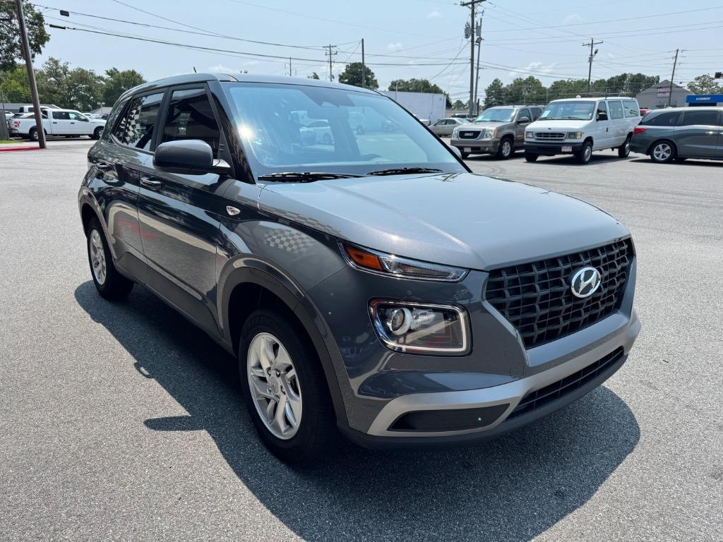 2025 Hyundai Venue - $17,999