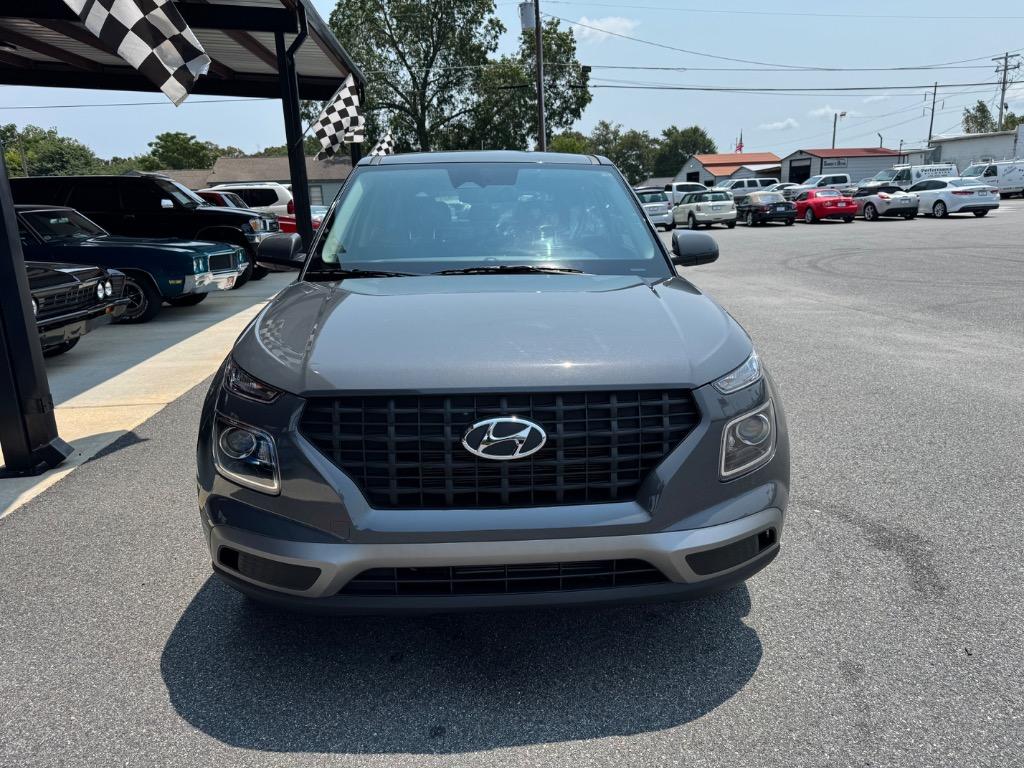 2025 Hyundai Venue - $17,999