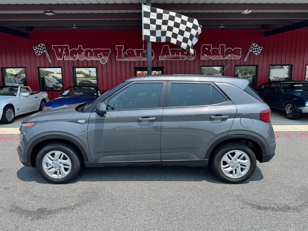 2025 Hyundai Venue - $17,999