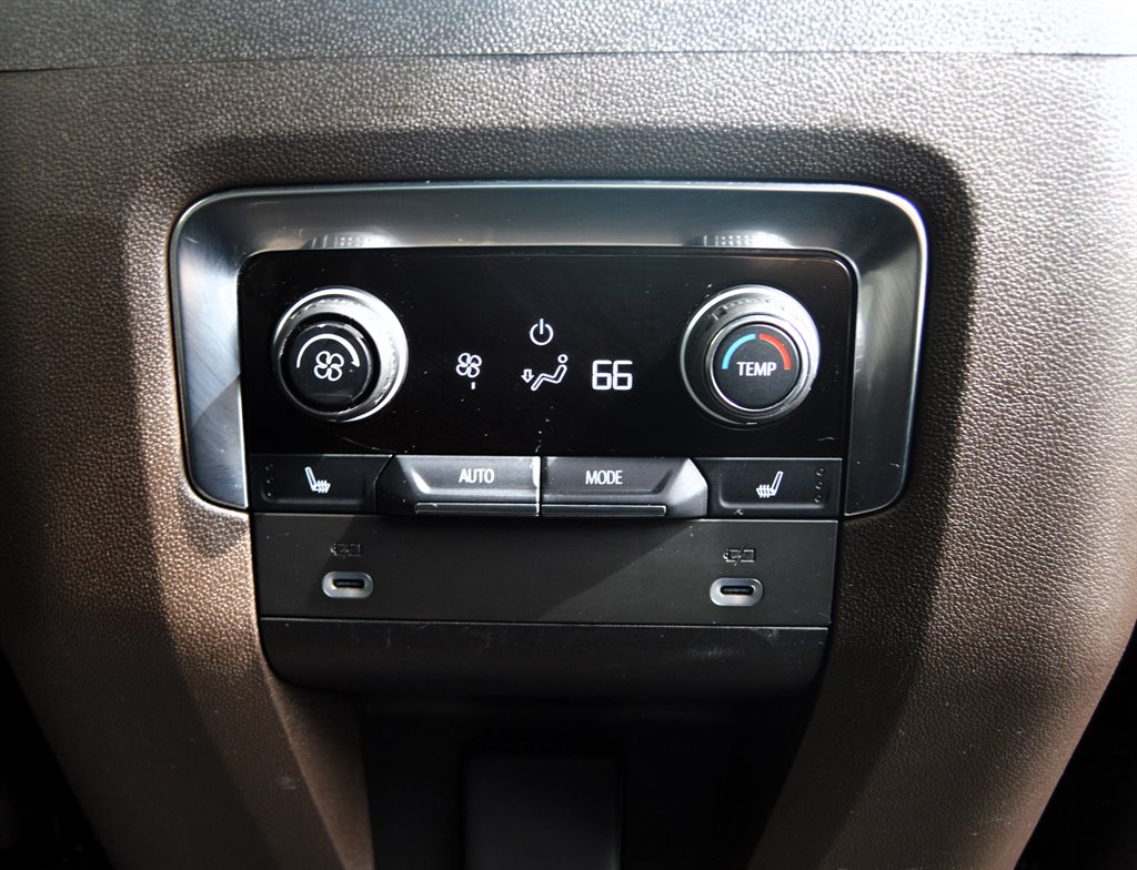 2022 Chevrolet Tahoe LT photo