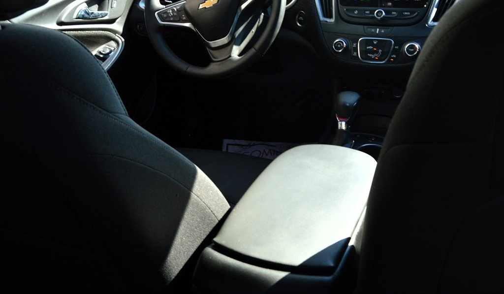 2024 Chevrolet Malibu RS photo 13