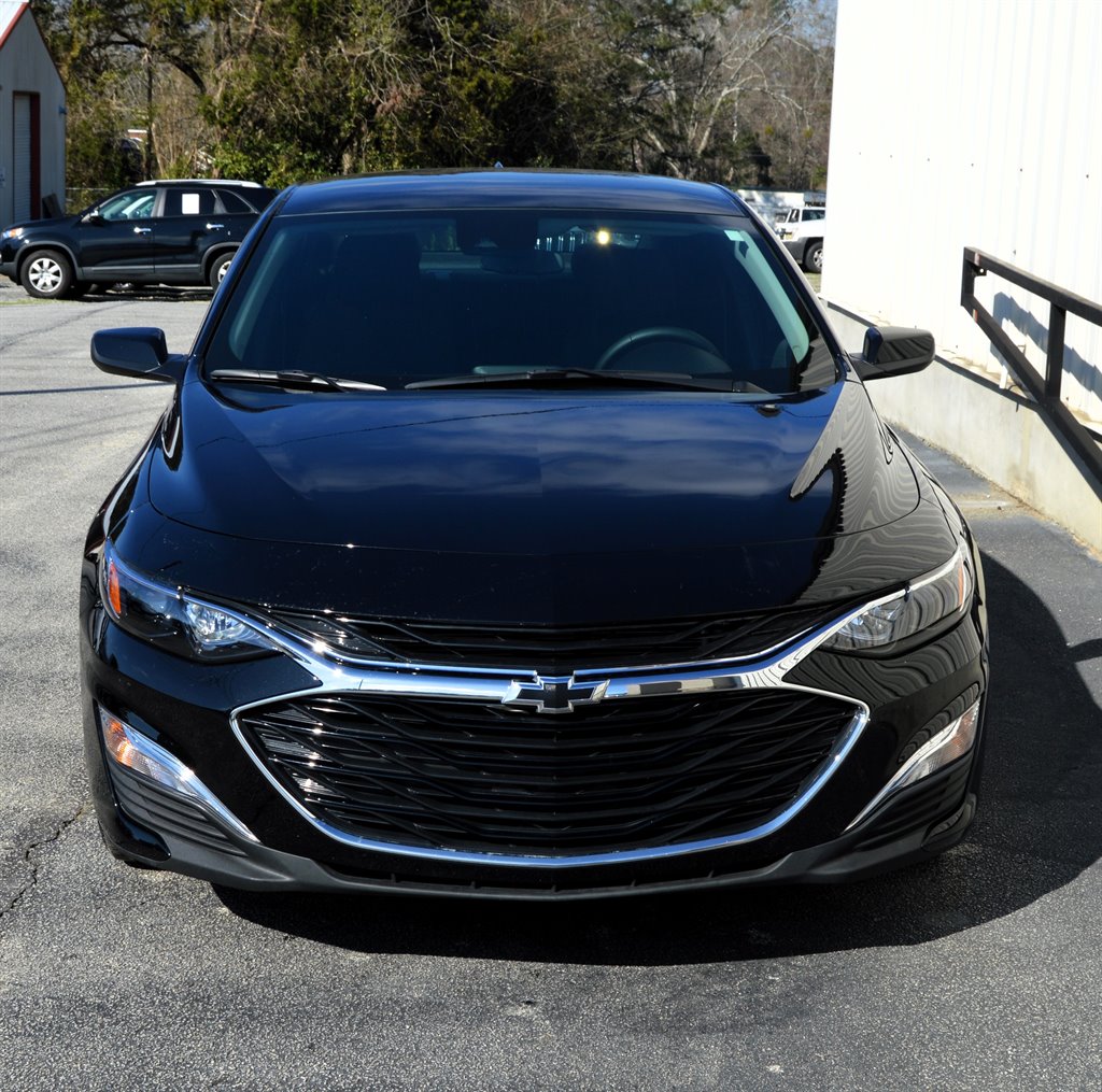 2024 Chevrolet Malibu RS photo 3