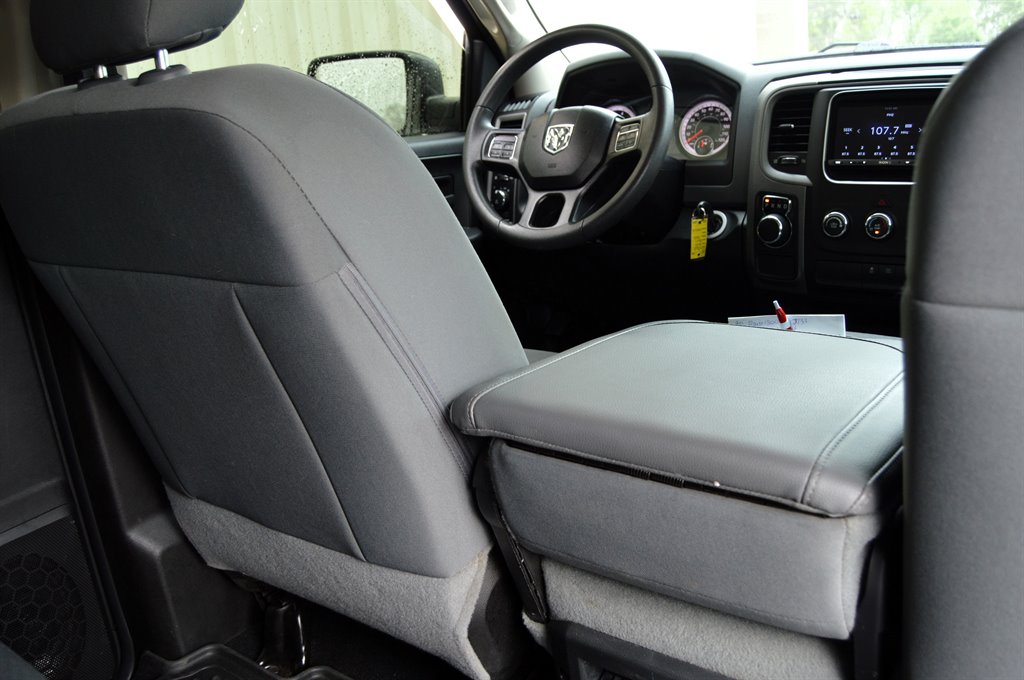 2020 RAM 1500 DS Tradesman photo