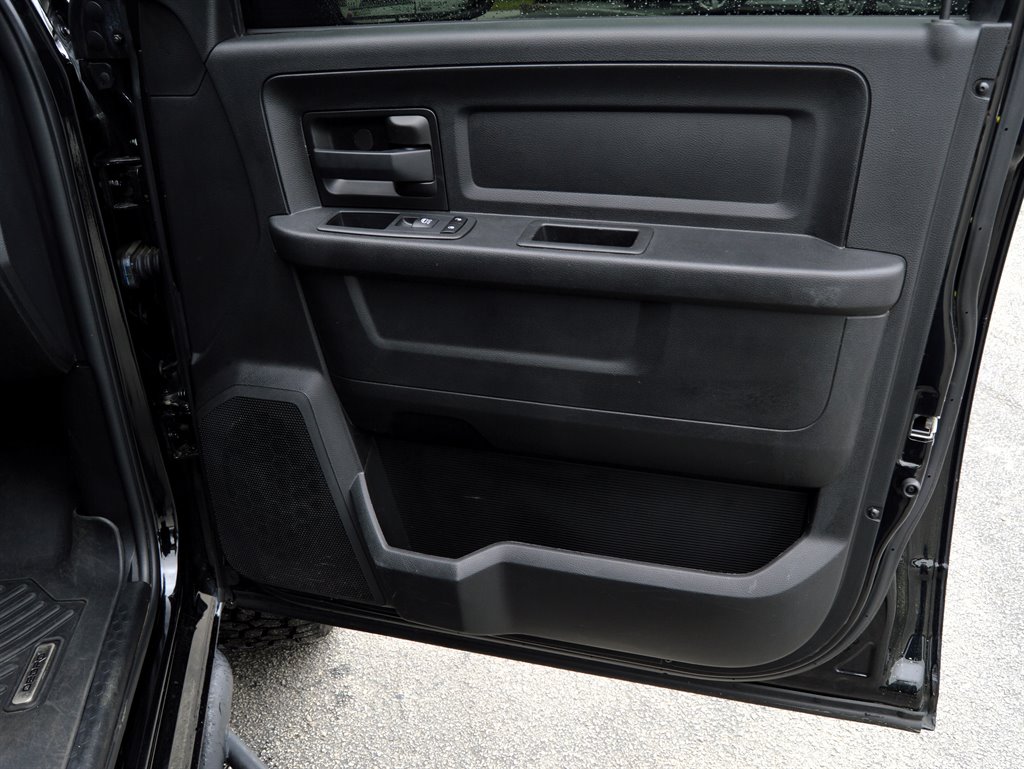 2020 RAM 1500 DS Tradesman photo