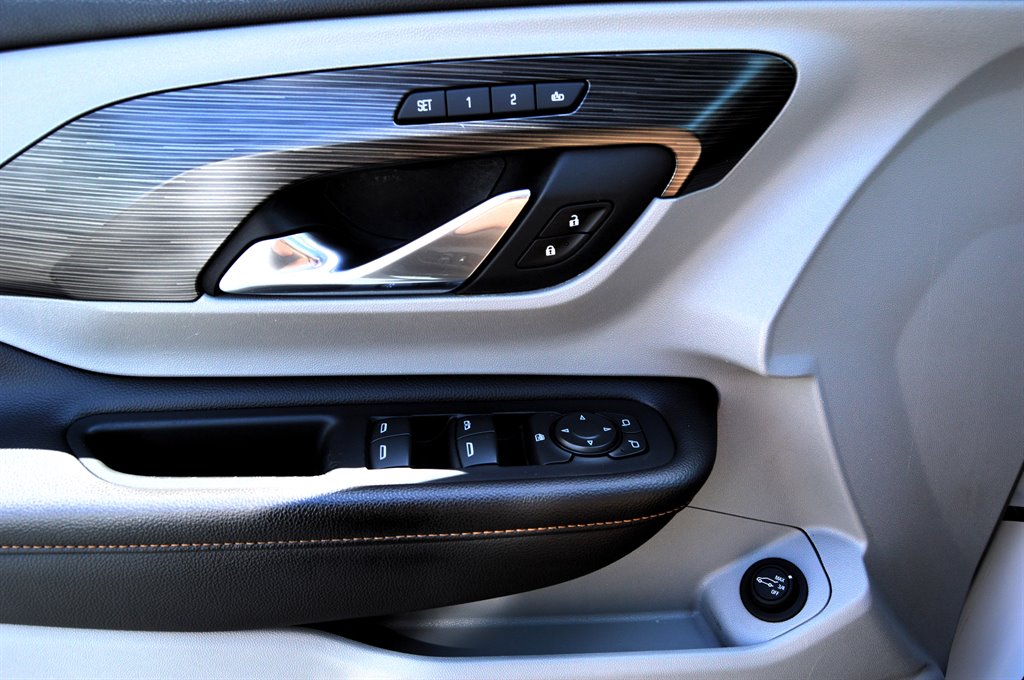 2018 GMC Terrain SLT photo