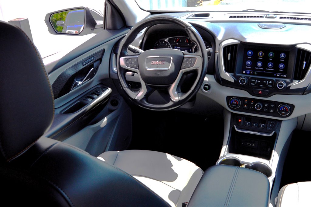 2018 GMC Terrain SLT photo