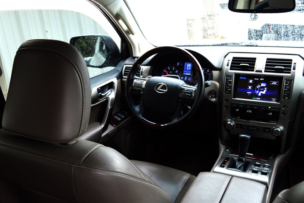 2017 Lexus GX 460 photo