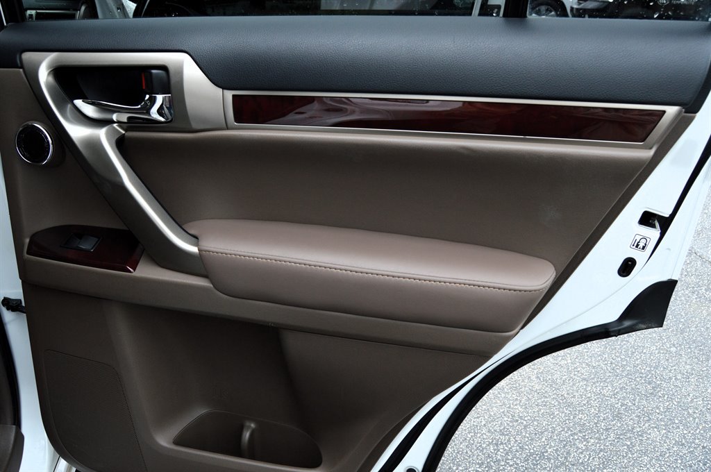 2017 Lexus GX 460 photo
