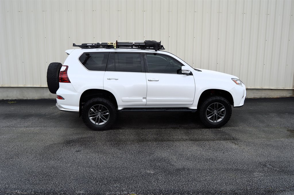 2017 Lexus GX 460 photo