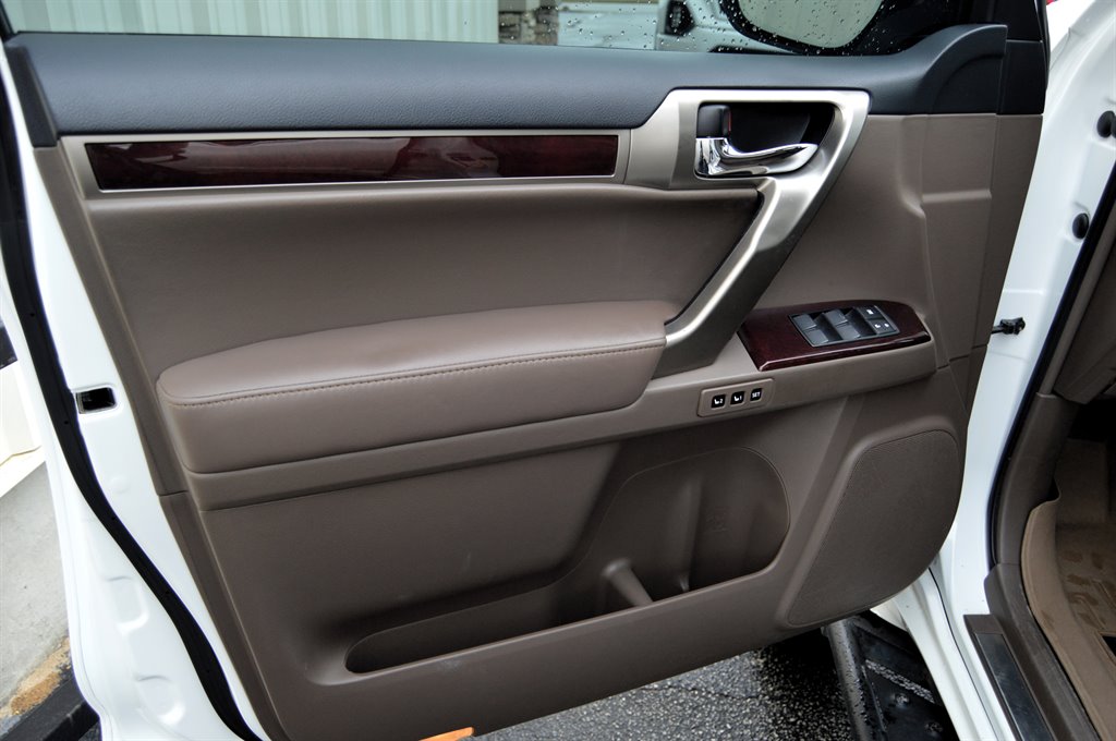 2017 Lexus GX 460 photo