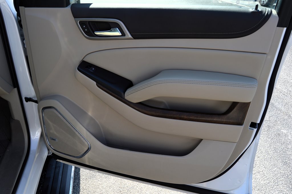 2019 GMC Yukon XL 1500 Denali photo