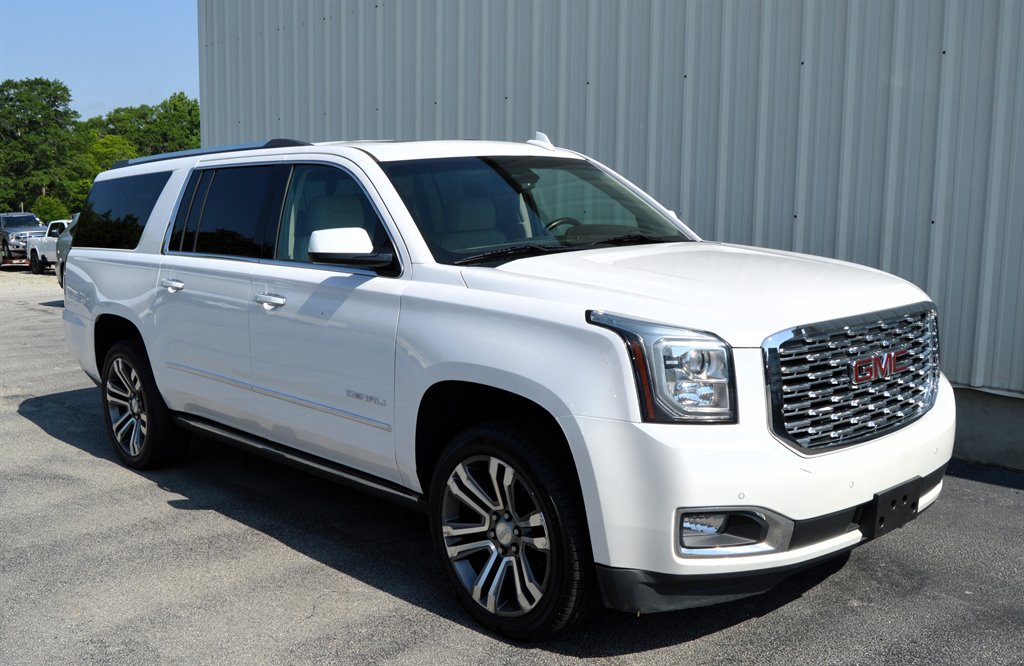 2019 GMC Yukon XL 1500 Denali photo