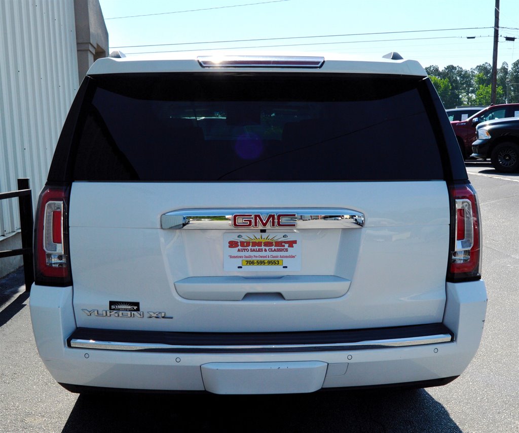 2019 GMC Yukon XL 1500 Denali photo