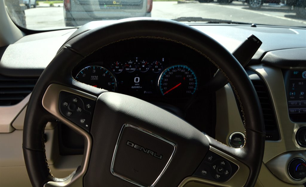 2019 GMC Yukon XL 1500 Denali photo