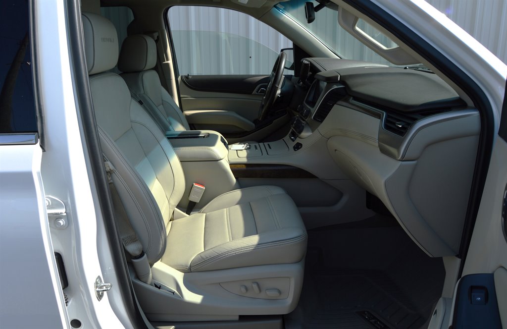 2019 GMC Yukon XL 1500 Denali photo