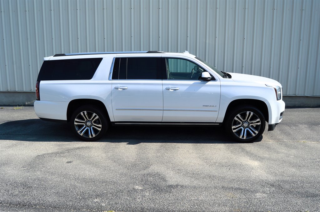 2019 GMC Yukon XL 1500 Denali photo