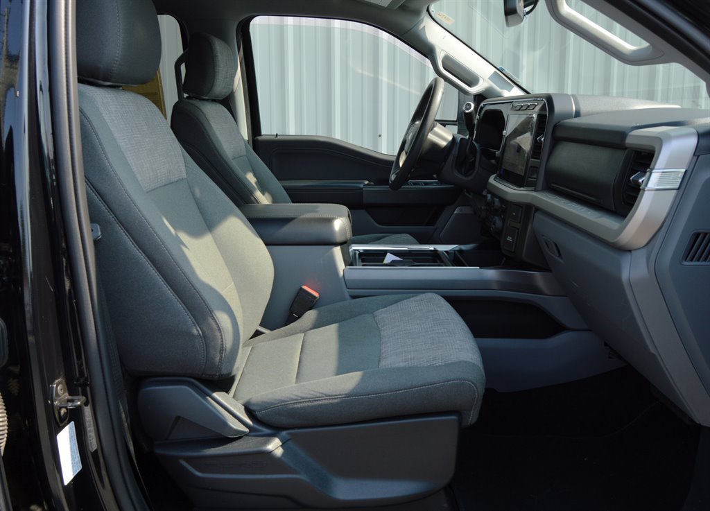 2013 Nissan Frontier S photo