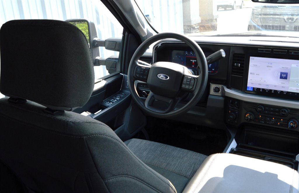 2013 Nissan Frontier S photo