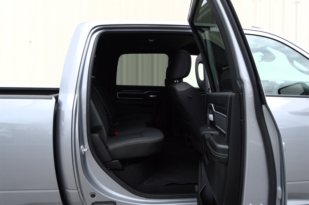 2024 Ram 2500 Big Horn photo 10
