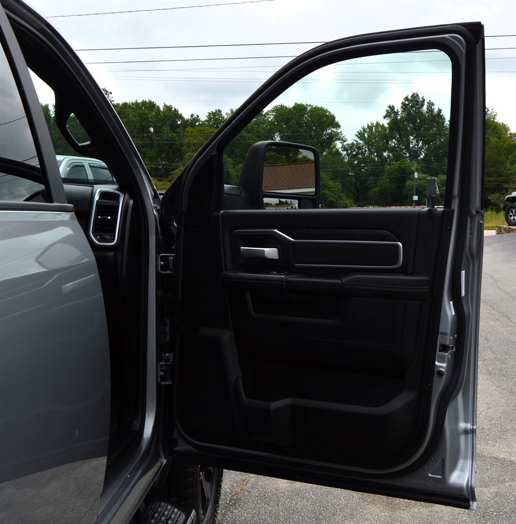 2024 Ram 2500 Big Horn photo 7