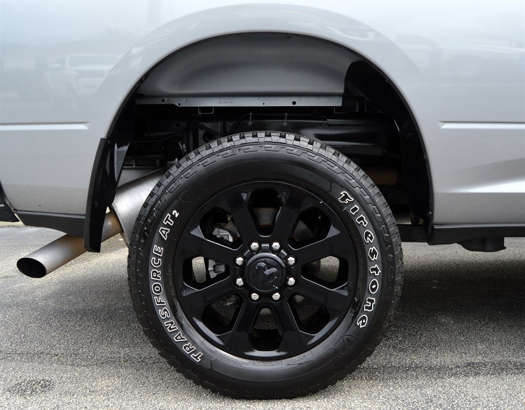 2024 Ram 2500 Big Horn photo 6