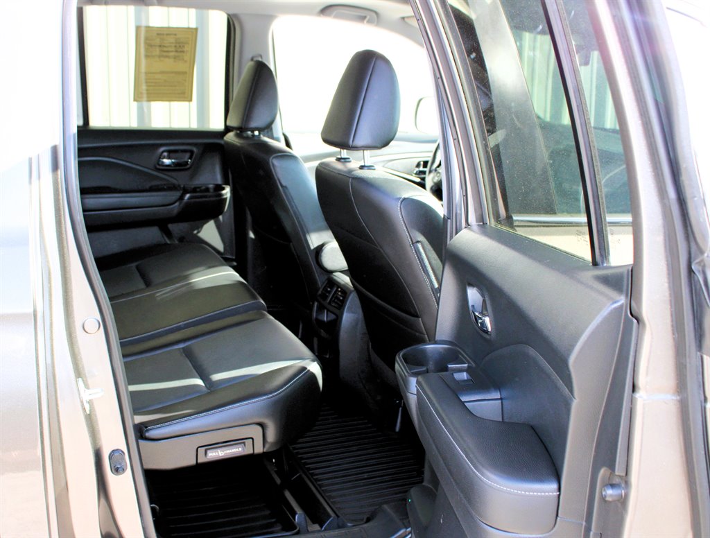 2022 Honda Ridgeline - $31,950