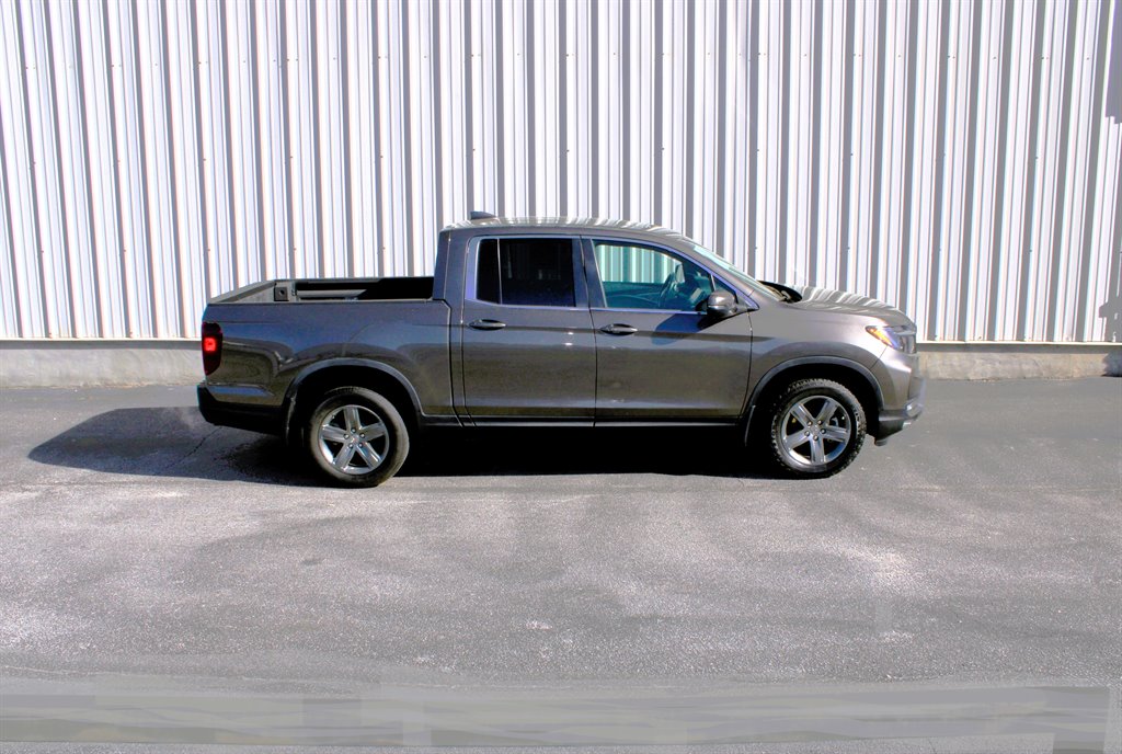 2022 Honda Ridgeline - $31,950