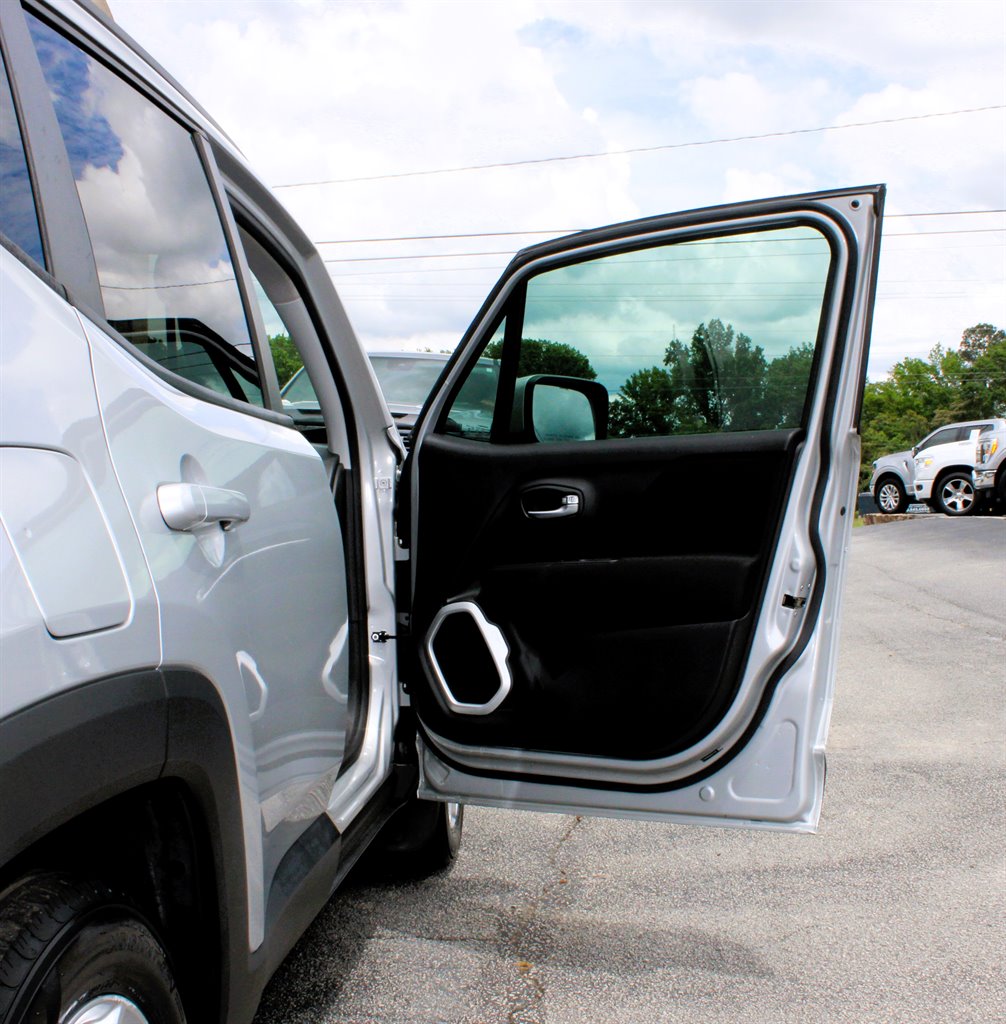 2020 Jeep Renegade - $15,950