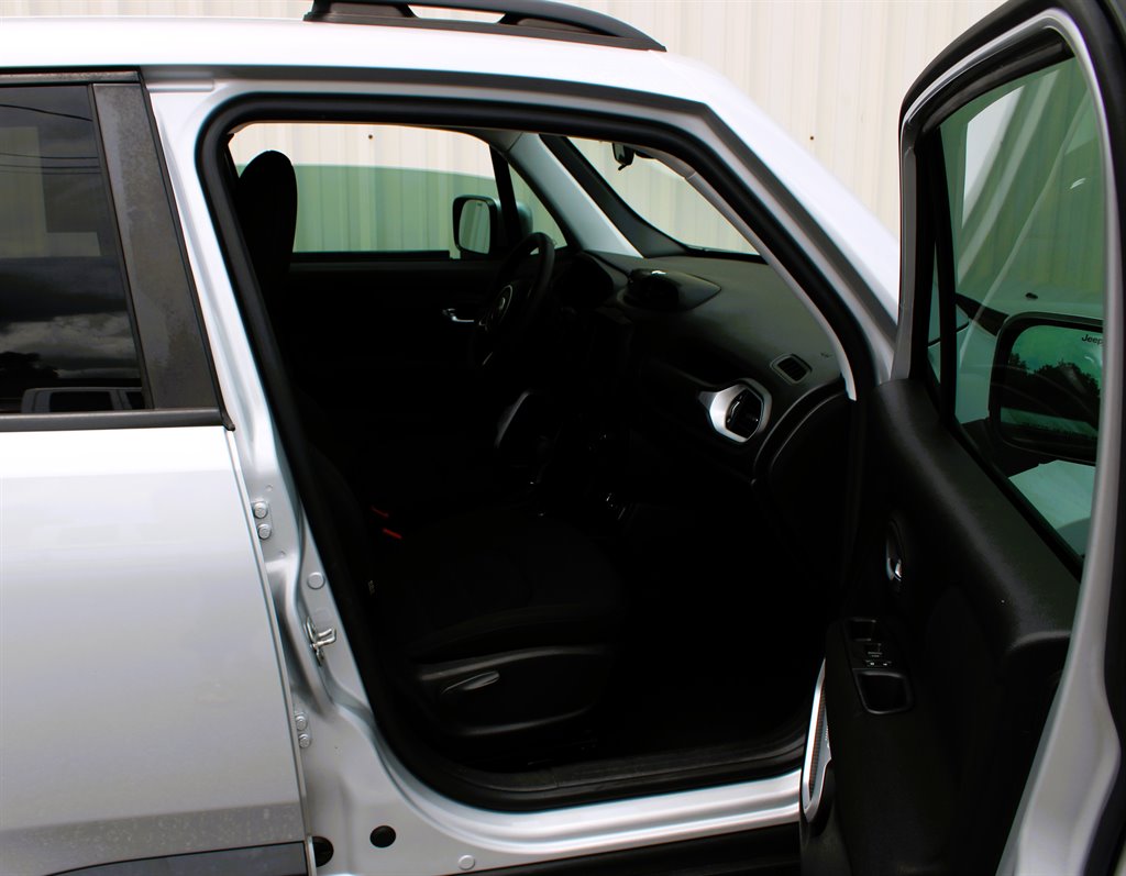 2020 Jeep Renegade - $15,950