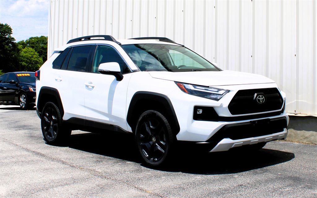 2022 Toyota RAV4 - $32,950