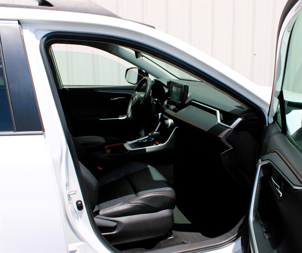 2022 Toyota RAV4 - $32,950