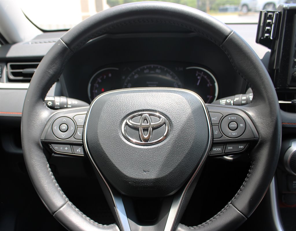 2022 Toyota RAV4 - $32,950