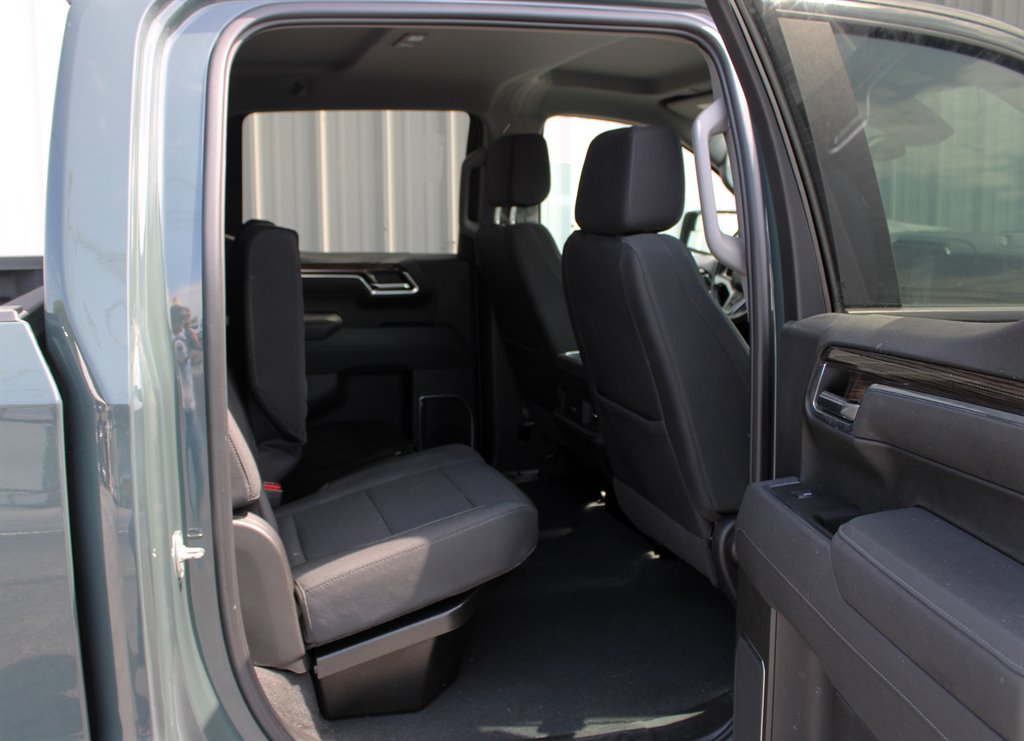 2025 Chevrolet Silverado 1500 - $43,950