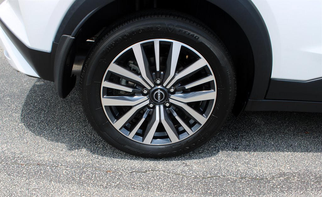2023 Nissan Kicks - $20,950