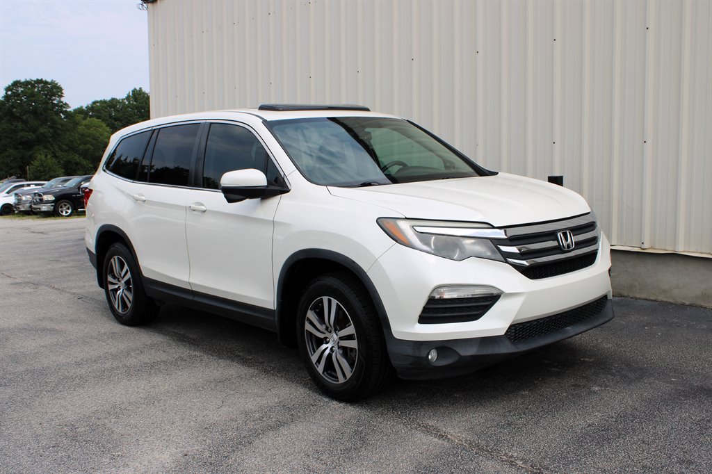 2017 Honda Pilot - $17,950
