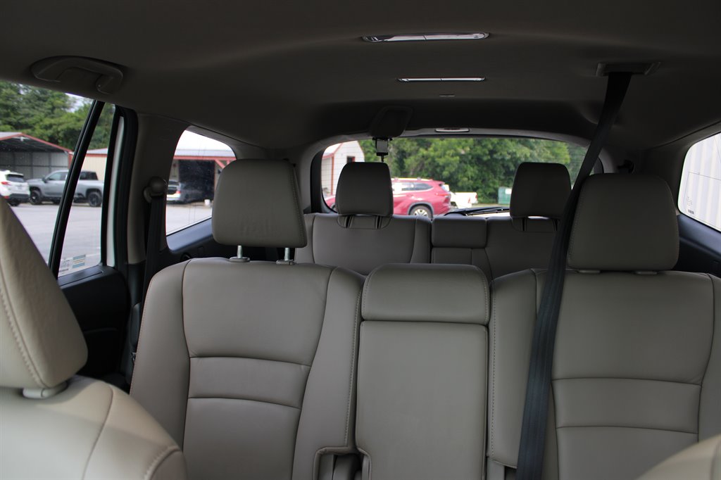 2017 Honda Pilot - $17,950