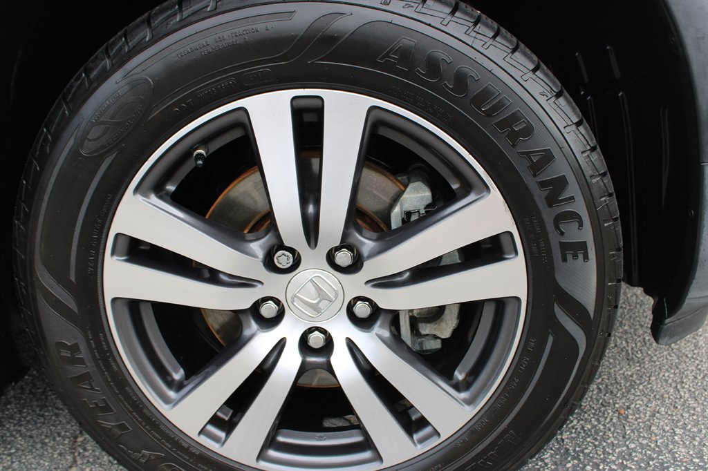 2017 Honda Pilot - $17,950