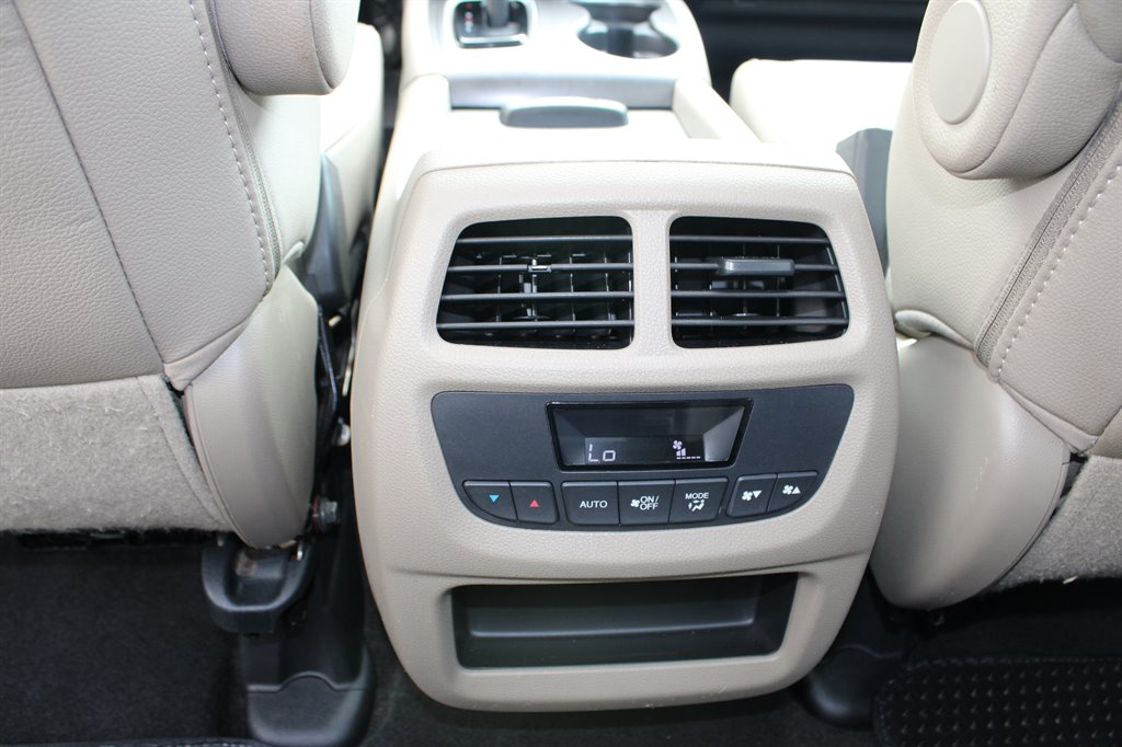 2017 Honda Pilot - $17,950